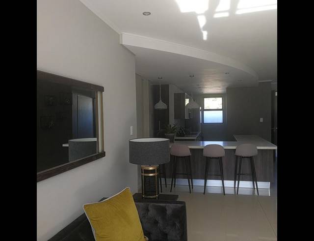 2 BEDROOM APARTMENT FOR SALE IN MENLO PARK